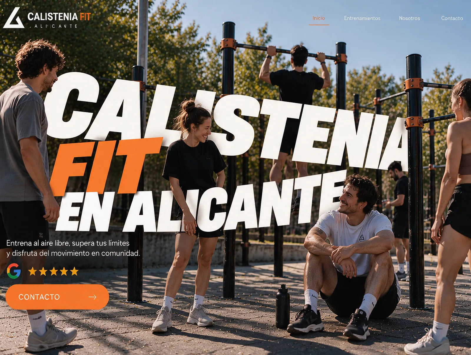 Después: la misma web de calistenia diseñada a medida, con titular gigante inclinado «Calistenia Fit en Alicante», foto de grupo a pantalla completa, estrellas de Google y botón de contacto